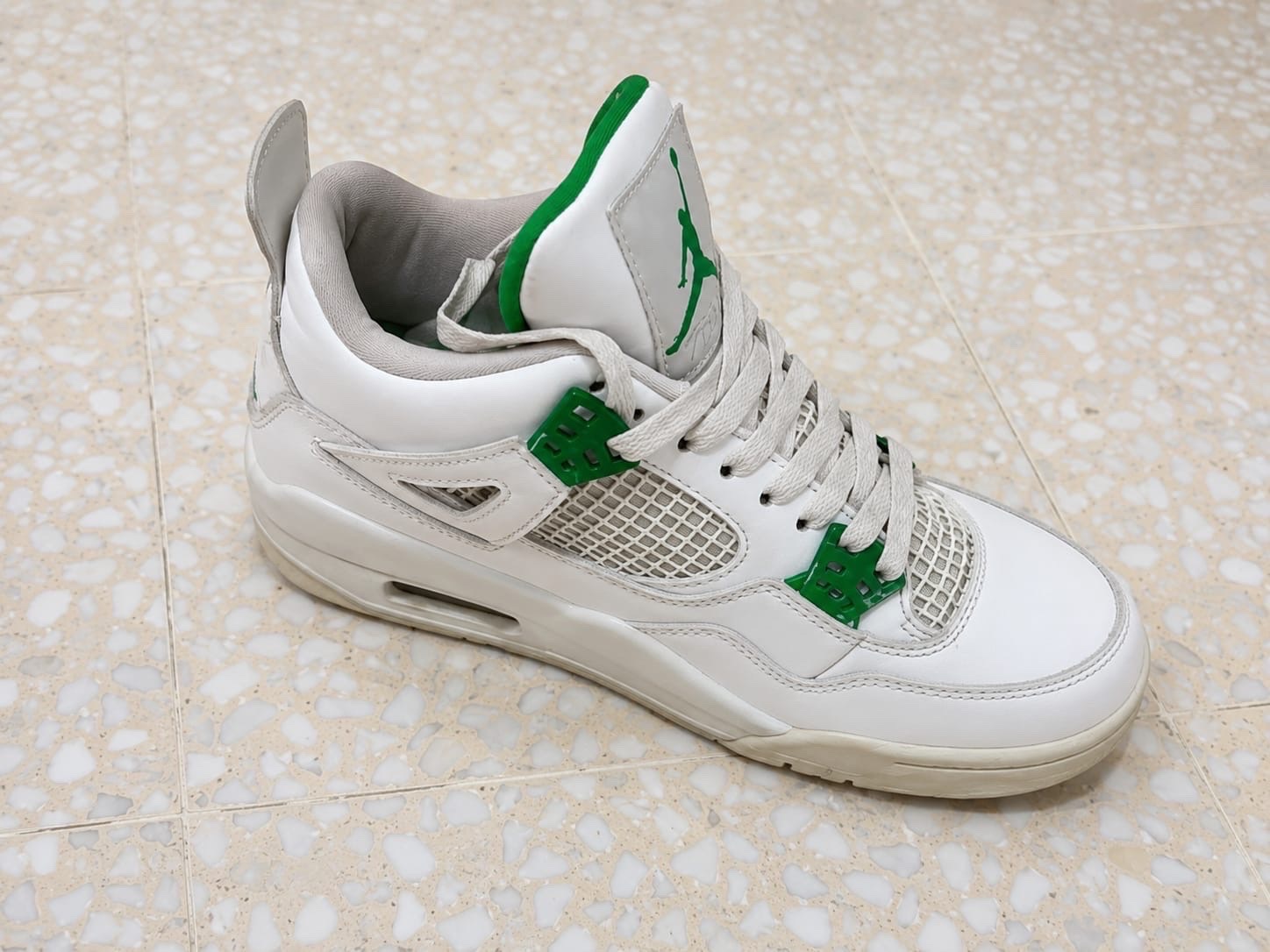 Basket jordan 4