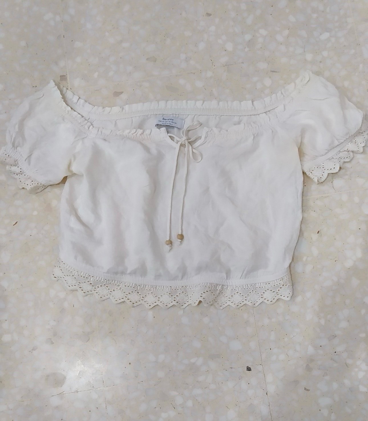Top blanc de style champêtre de marque Bershka