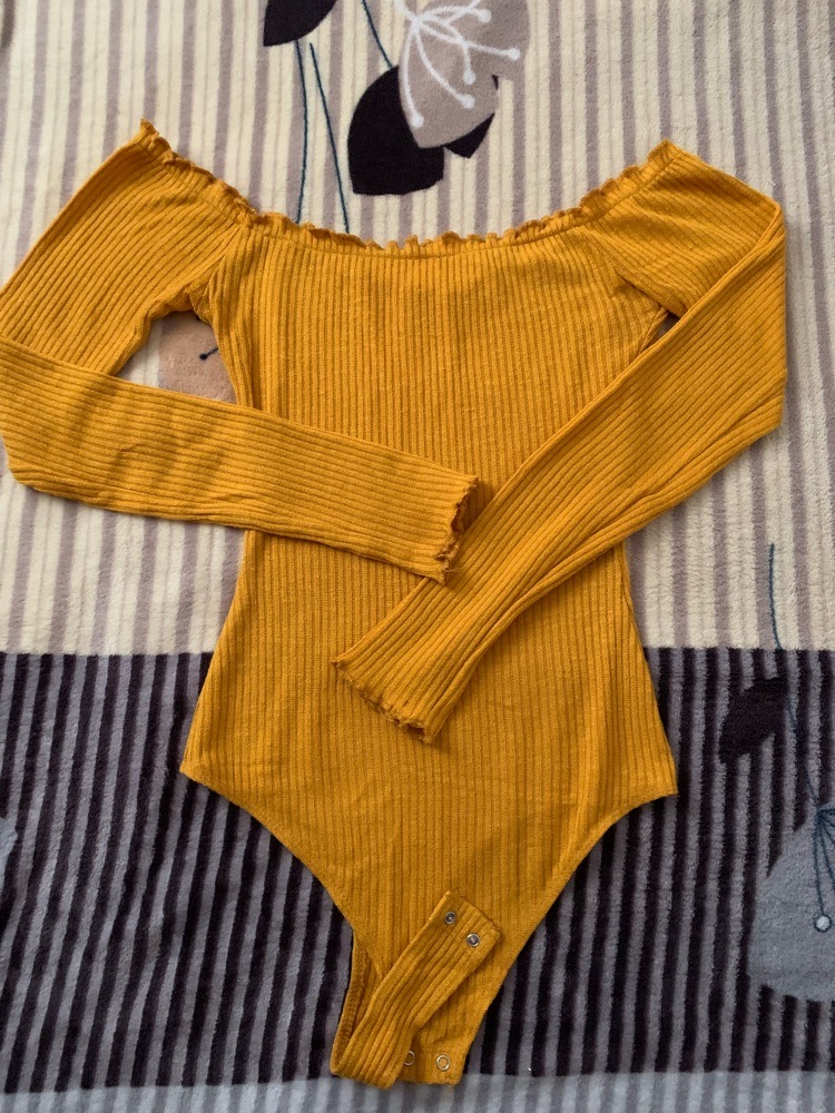 Pull jaune 