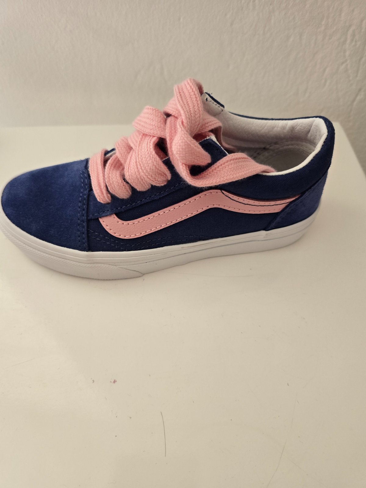 Basket vans