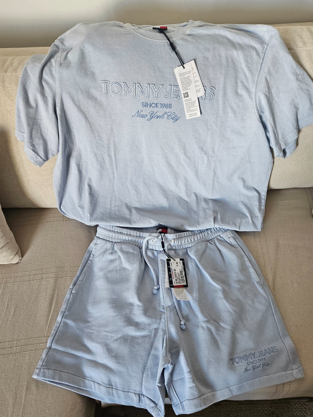 Tenue Tommy Hilfiger 