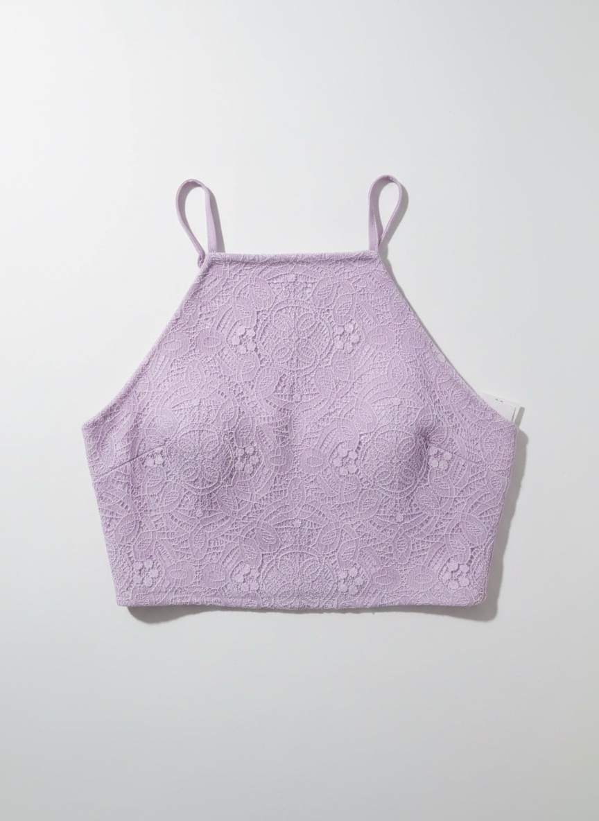 Un crop top jamais porté
