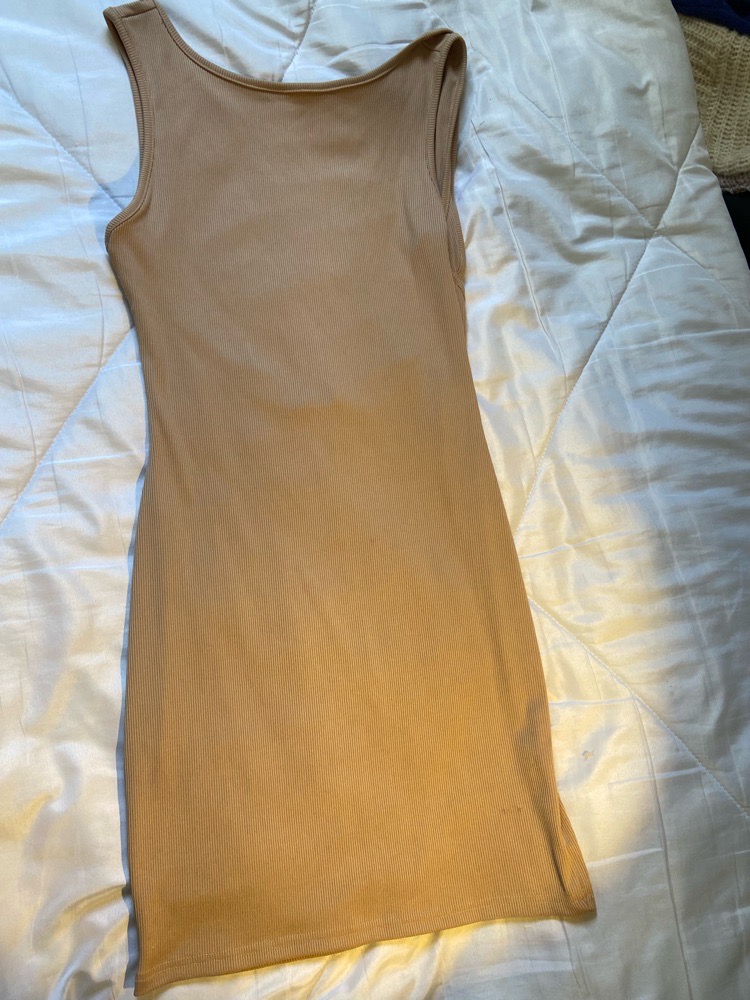 robe beige courte