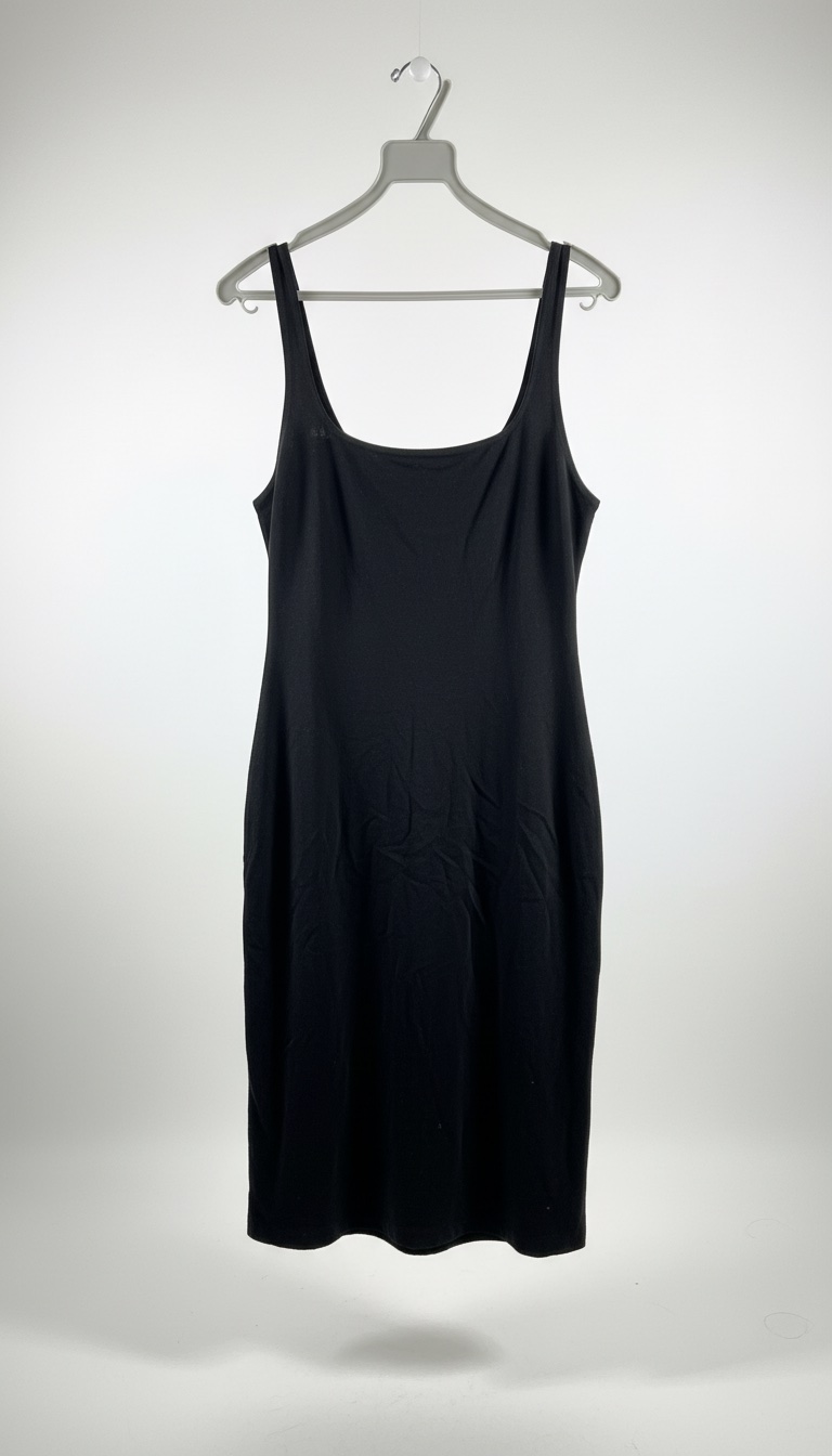 Robe noir simple col carré ZARA
