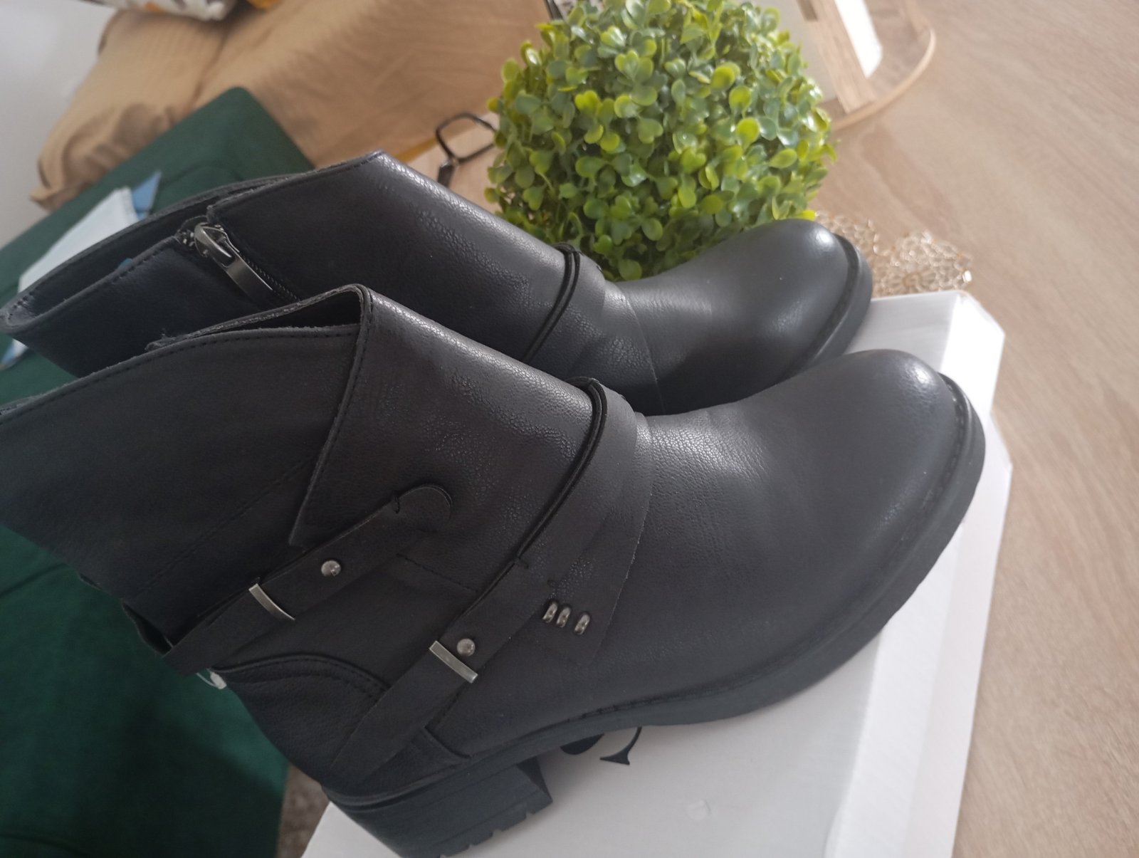 Bottines noires pour femme