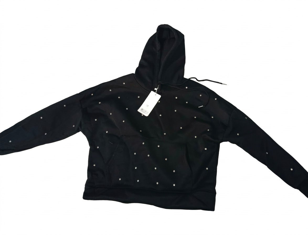Ensemble de jogging noir de deux pièces pour femme à capuche et perles ou strass