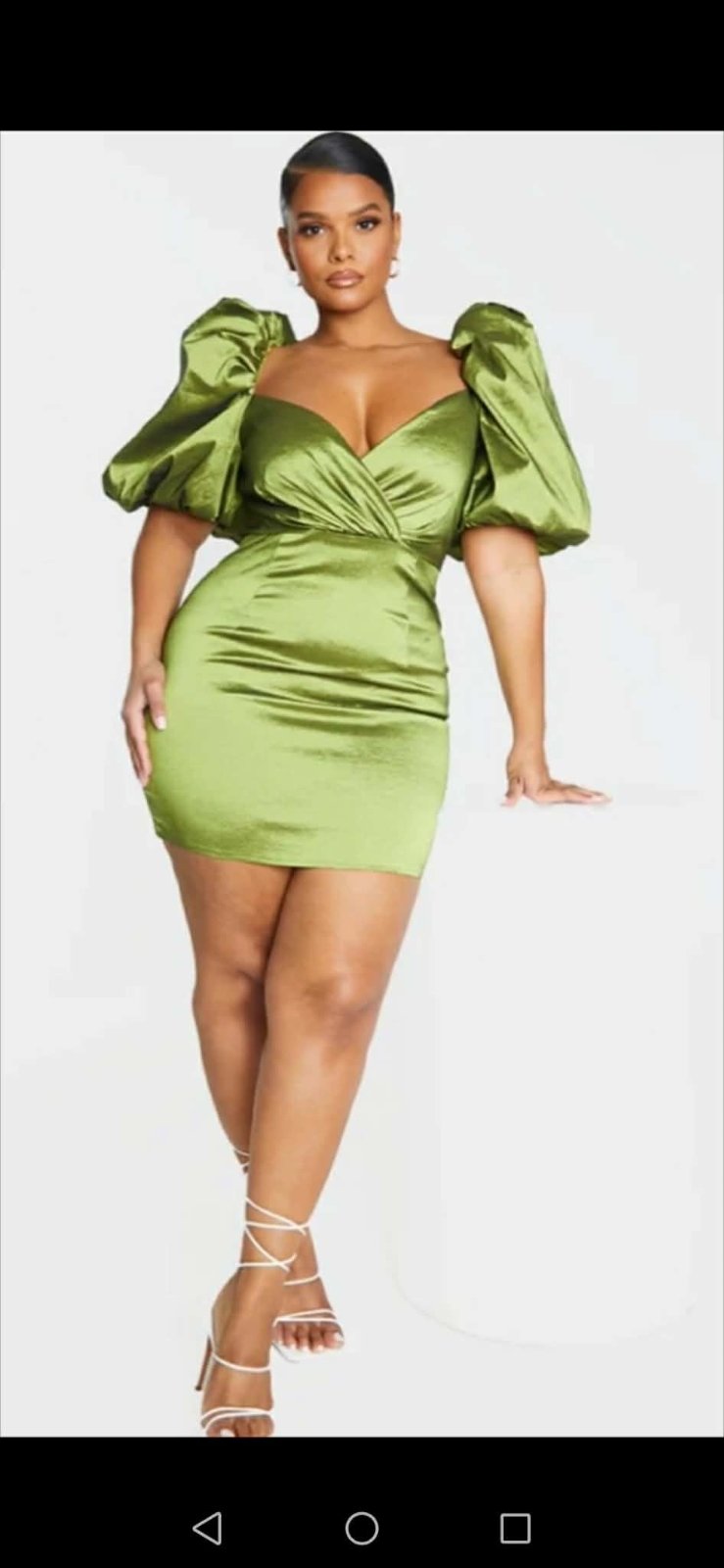 Robe soirée courte taille 44 tlabes 42 bon état 