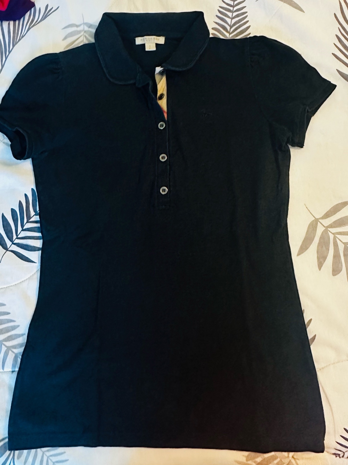 2 polo authentique burrberry et lacoste 