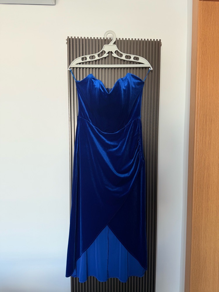 Robe en velour bleu electrique 