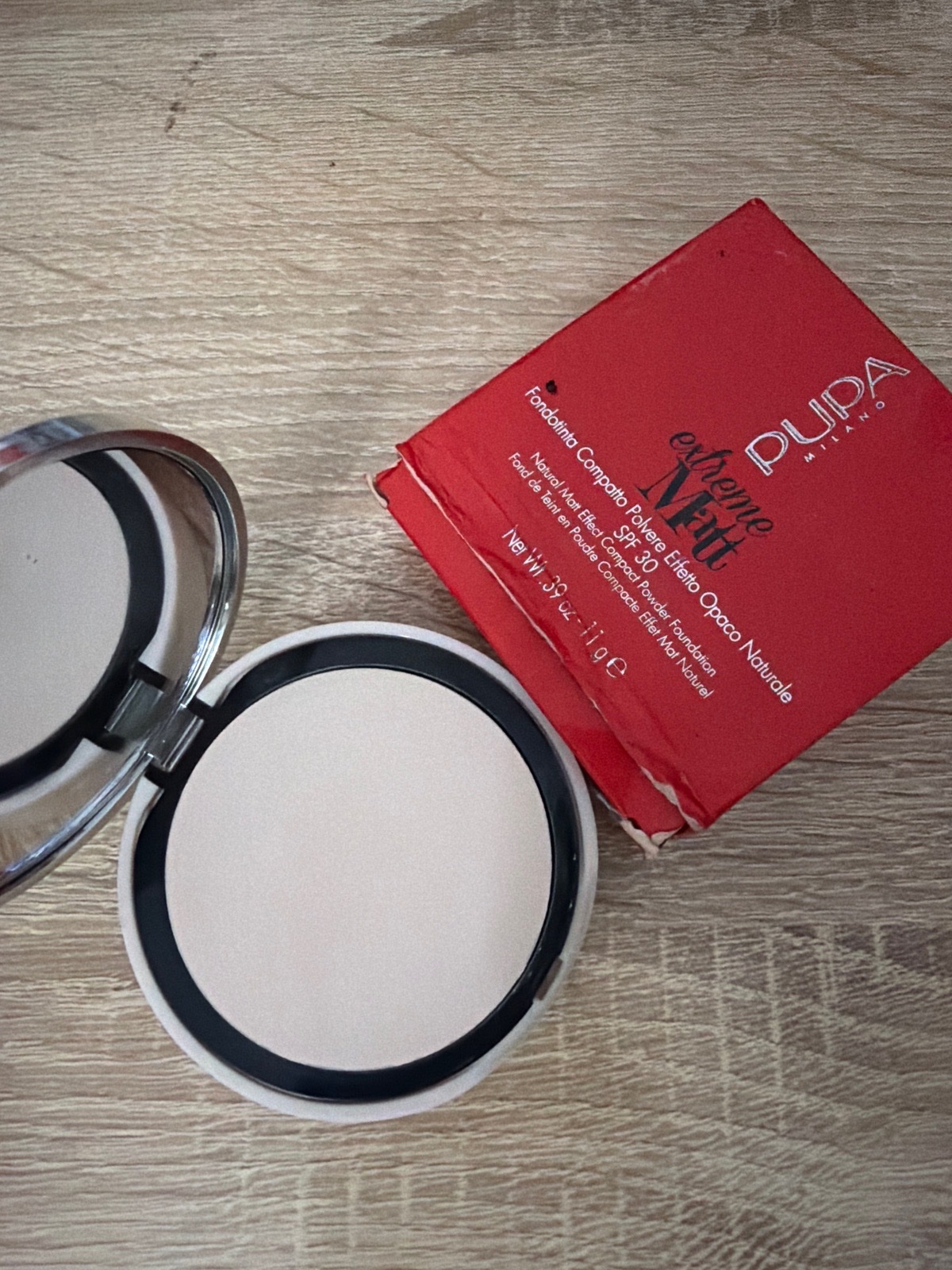 Compact powder 