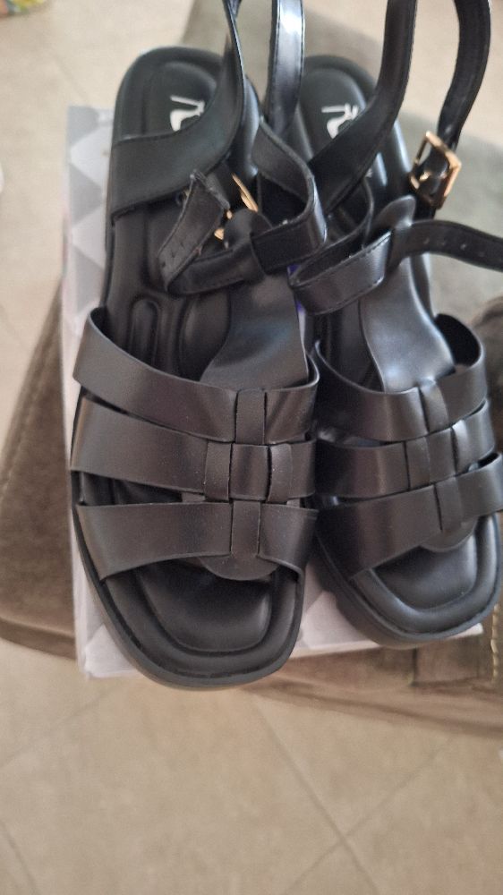 Sandale talon 