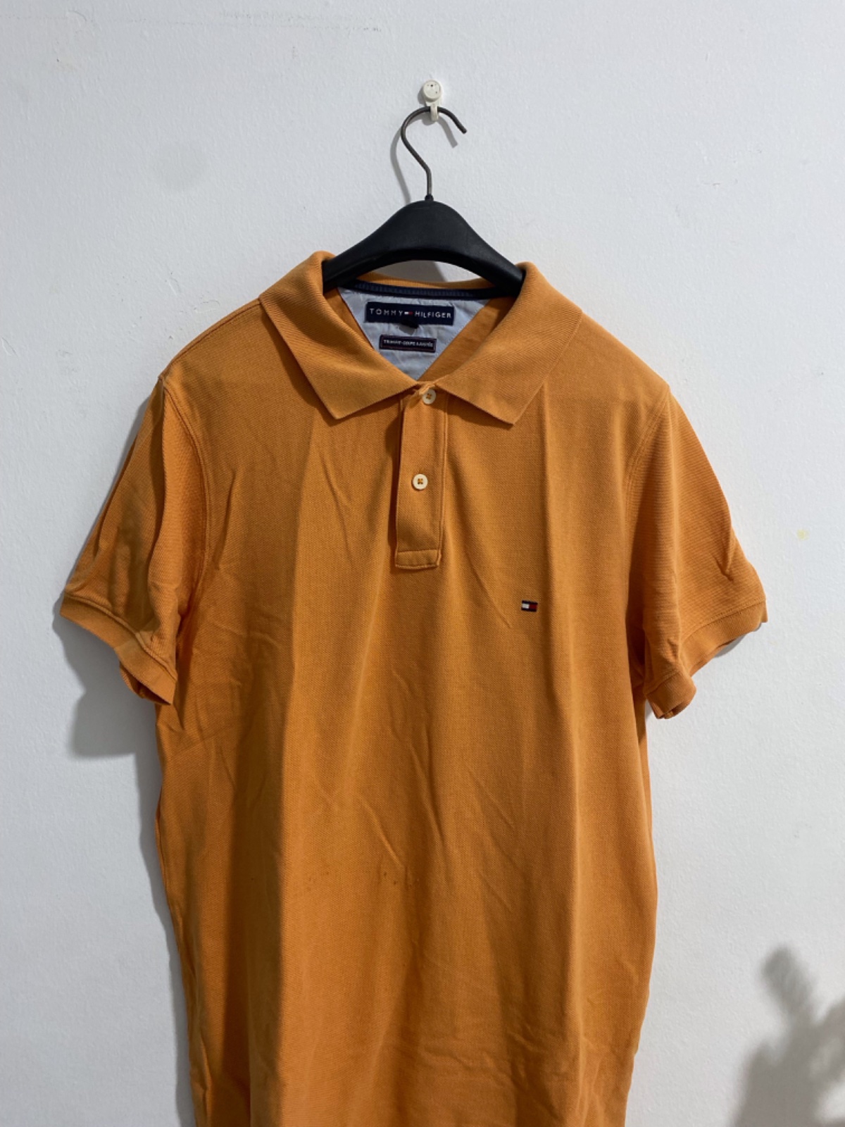 Pull orangé
