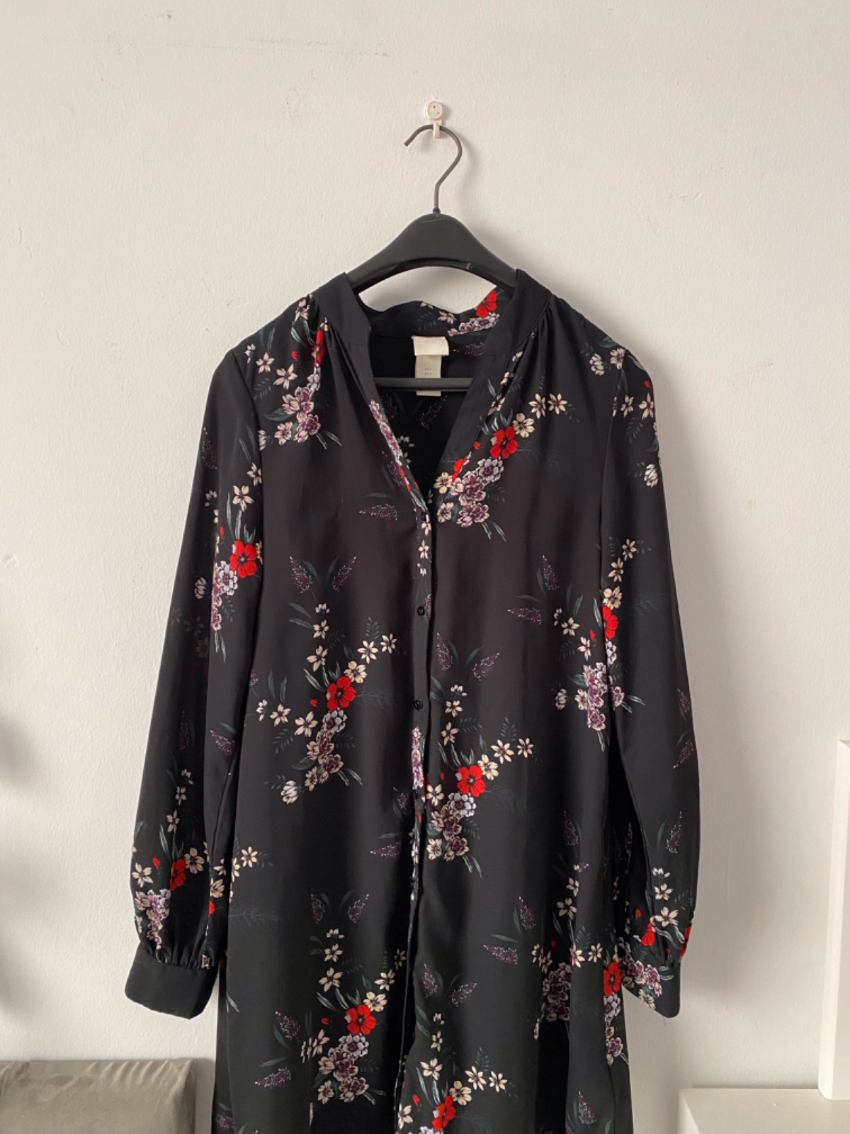 Chemise noir aux fleurs for hijabies 