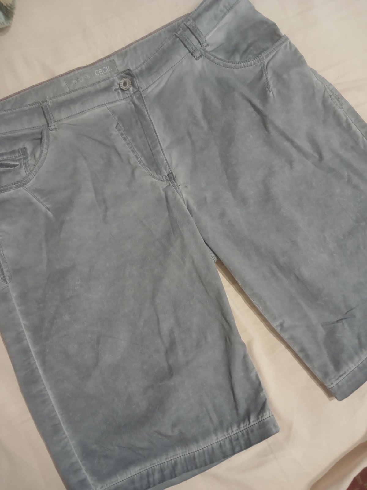 Short gris 