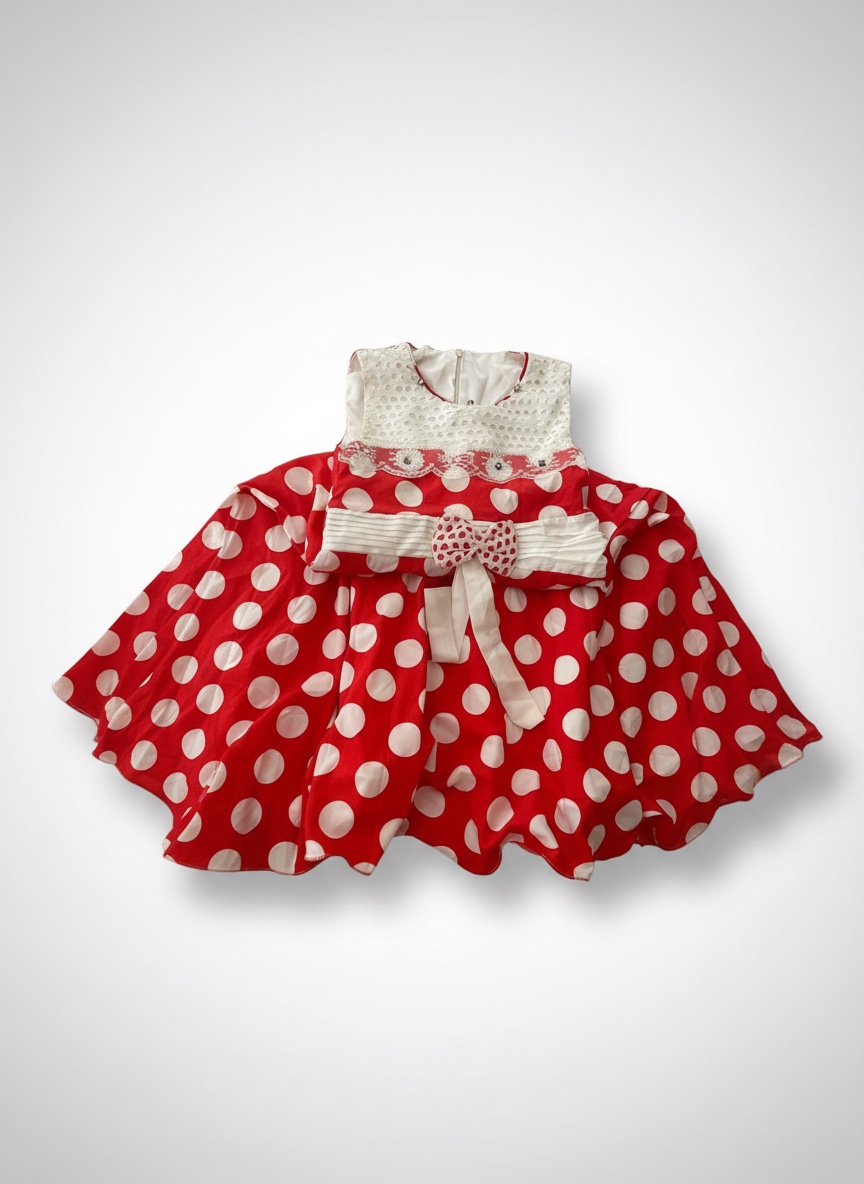 Robe rouge blanc