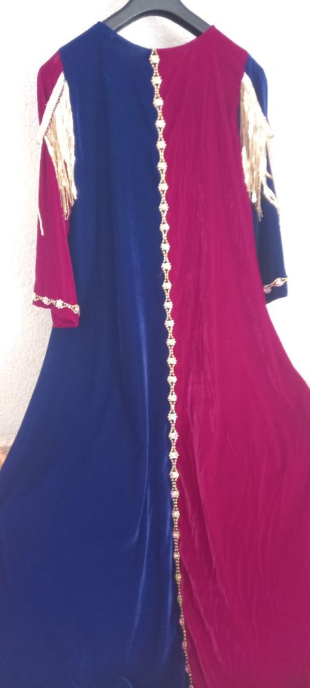 caftan cousu par maison de couture