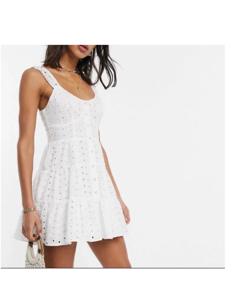 Robe midi borderie