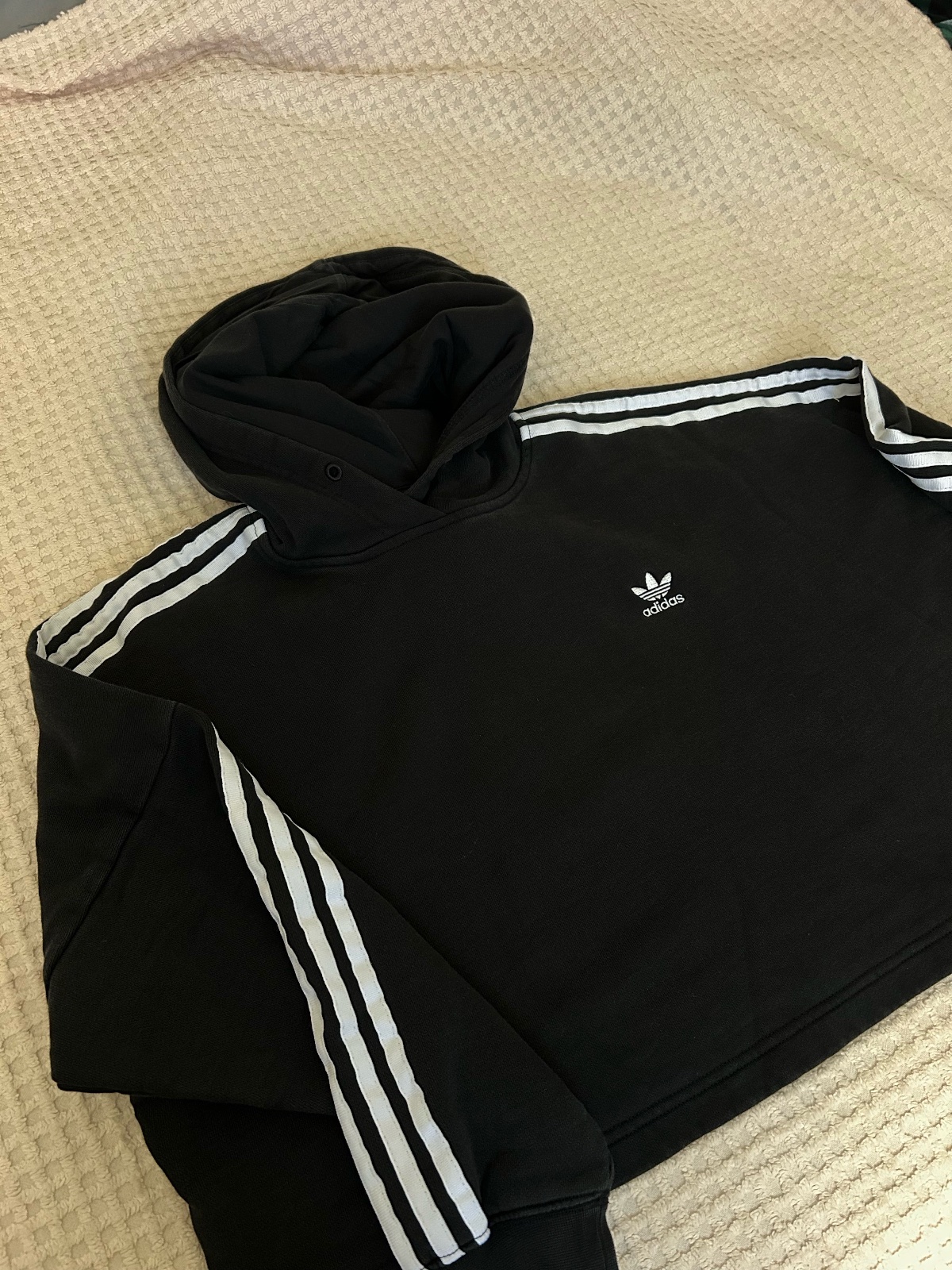 Cropped adidas hoodie
