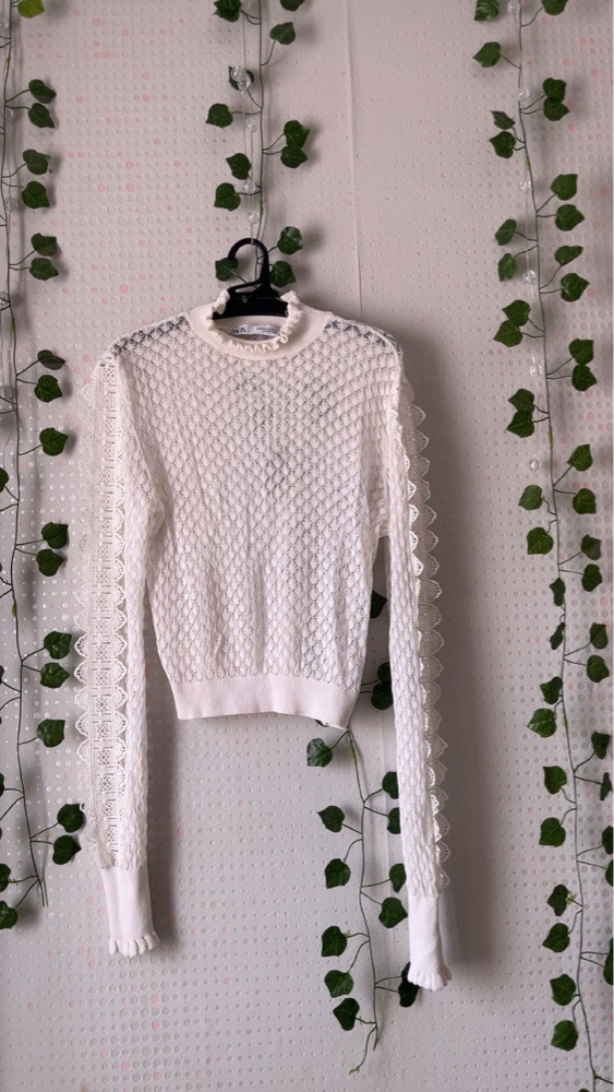 Pull en dentelle blanche Zara