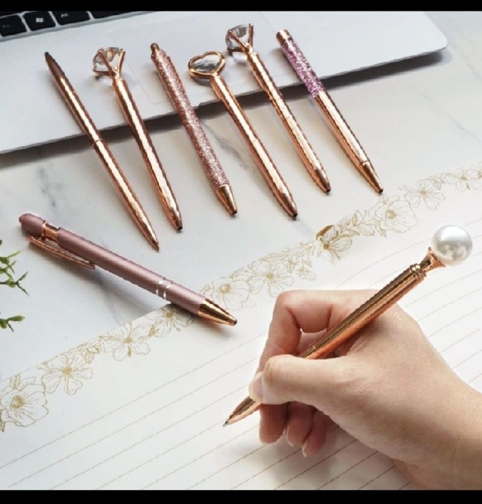 Superbe lot stylos tres stylés 