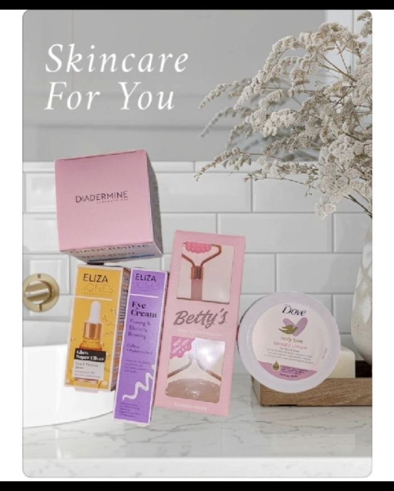 Superbe lot skin Care composé de 5 articles 