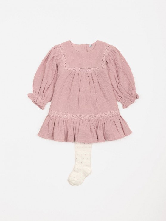18 mois superbe tenue 