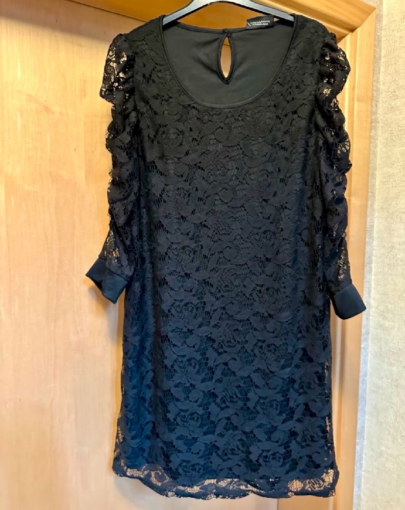 Robe noir en dentelle 