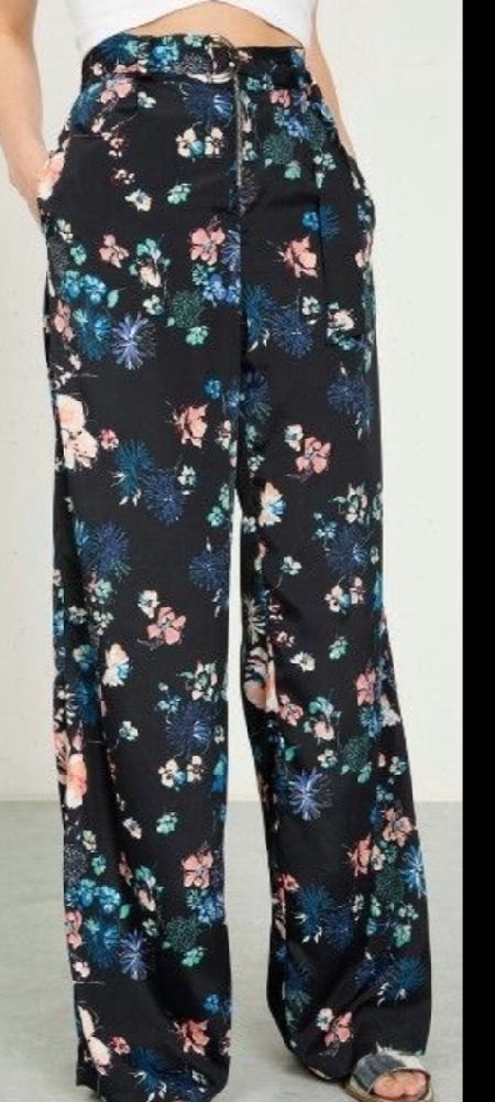 Pantalon bershka 
