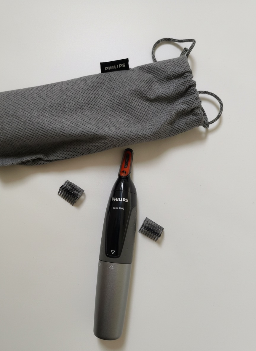 Tondeuse nez, oreilles et sourcils Philips Series 3000 (+ 2 sabots)