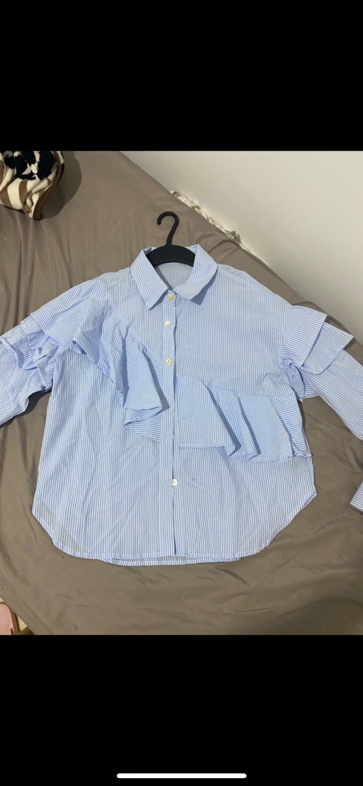 Chemise a rayures jamais porté
