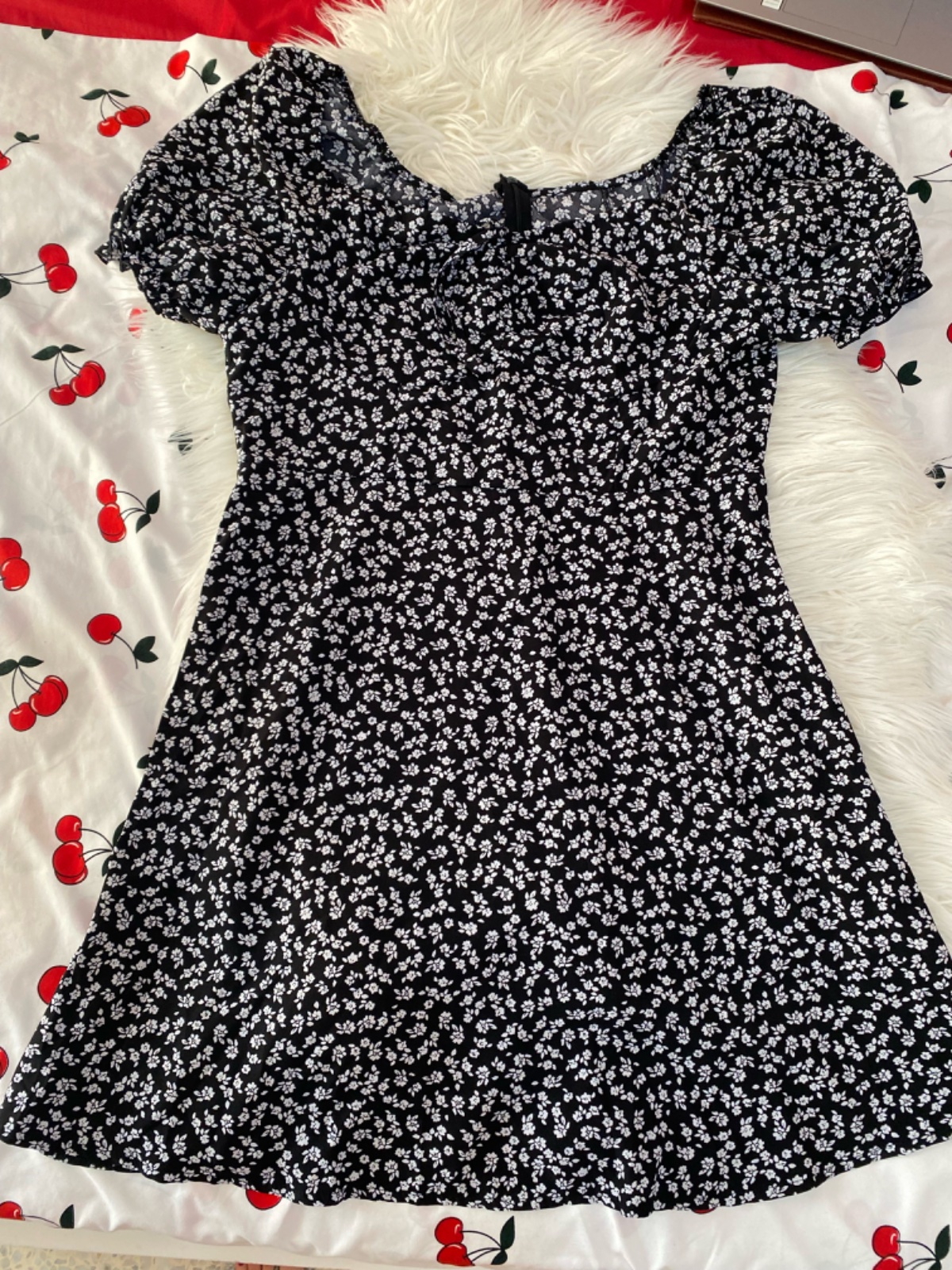 Robe fleurie noir 