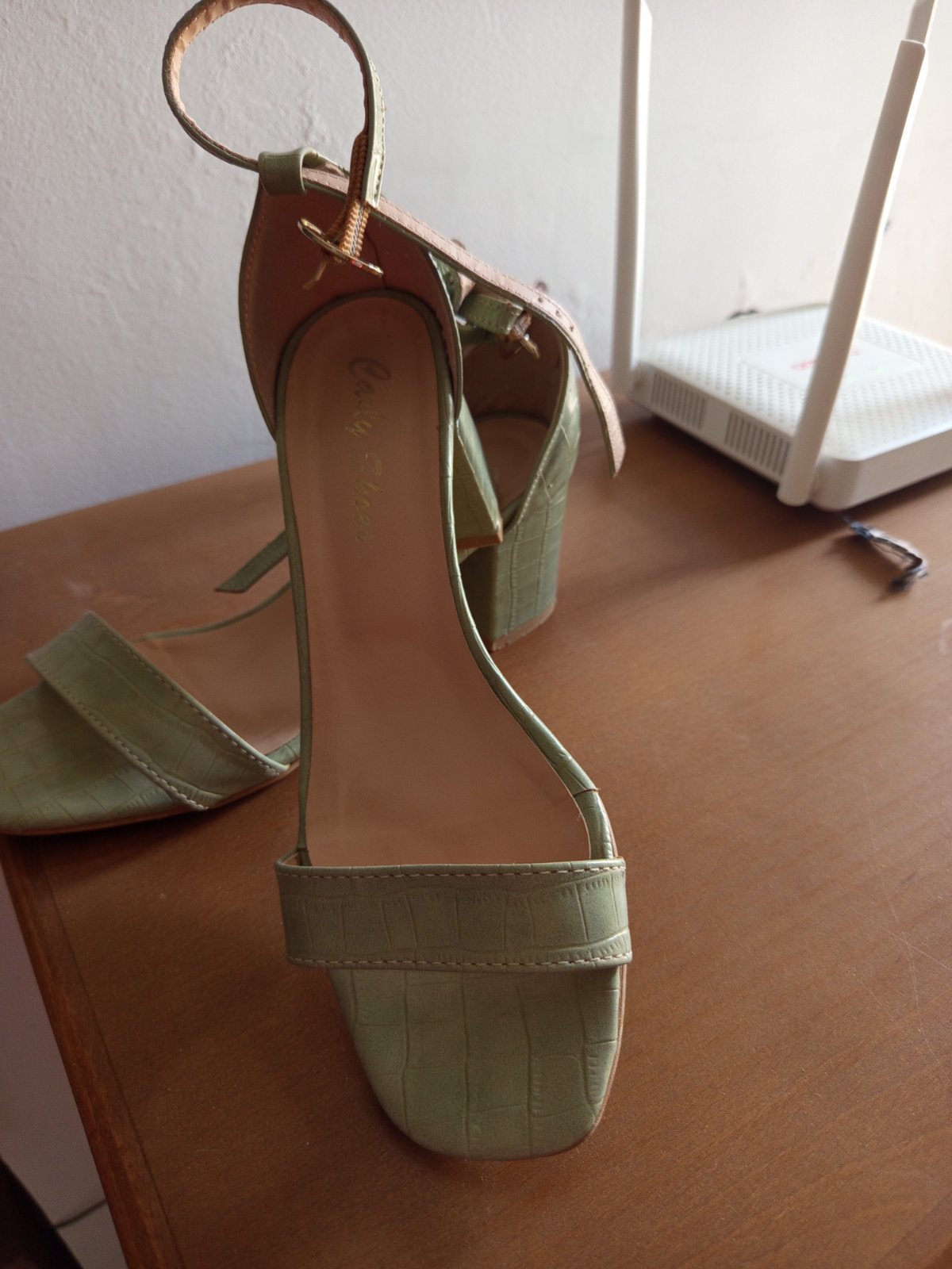 Sandale