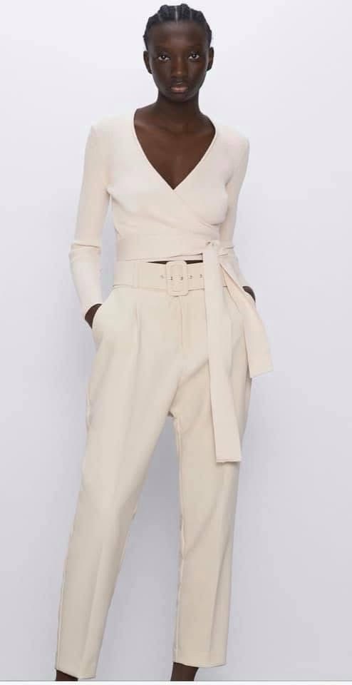 Pantalon zara blanc cassé taille haute avec ceinture