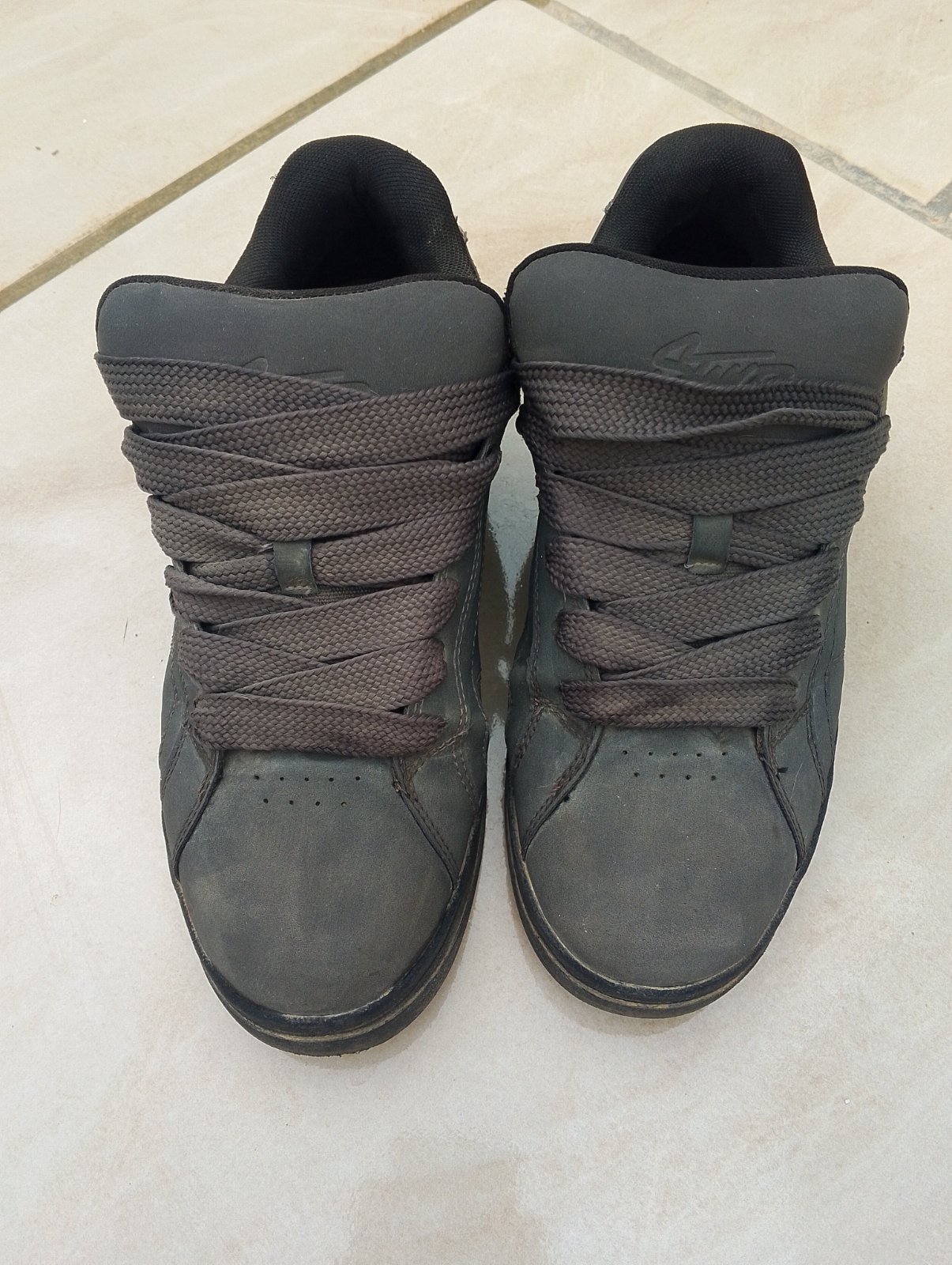 Baskets Pull&Bear gris anthracite – Taille 43