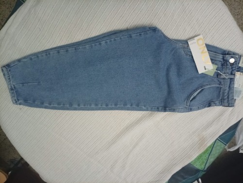 Jean femme coupe slim – bleu clair