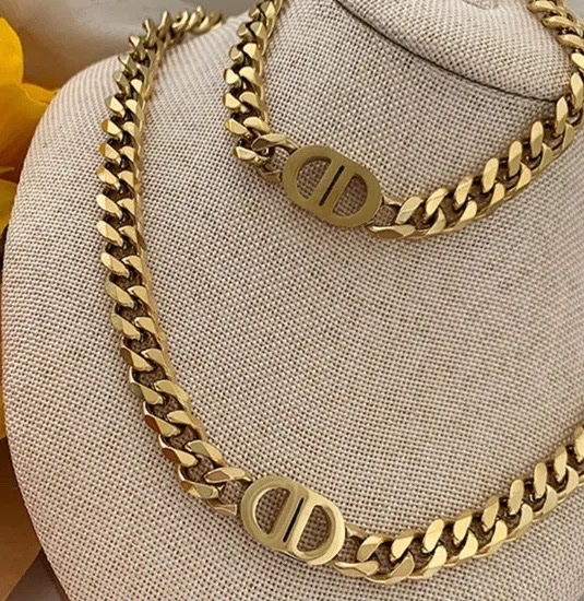 Collier et bracelet en acier inoxydable