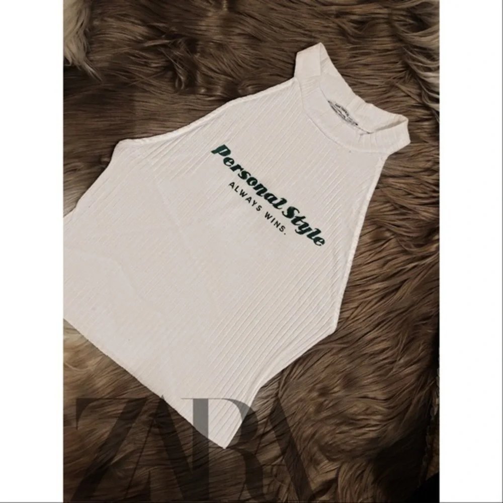 Crop top dos-nu côtelé blanc Zara - "Personal Style ALWAYS WINS"