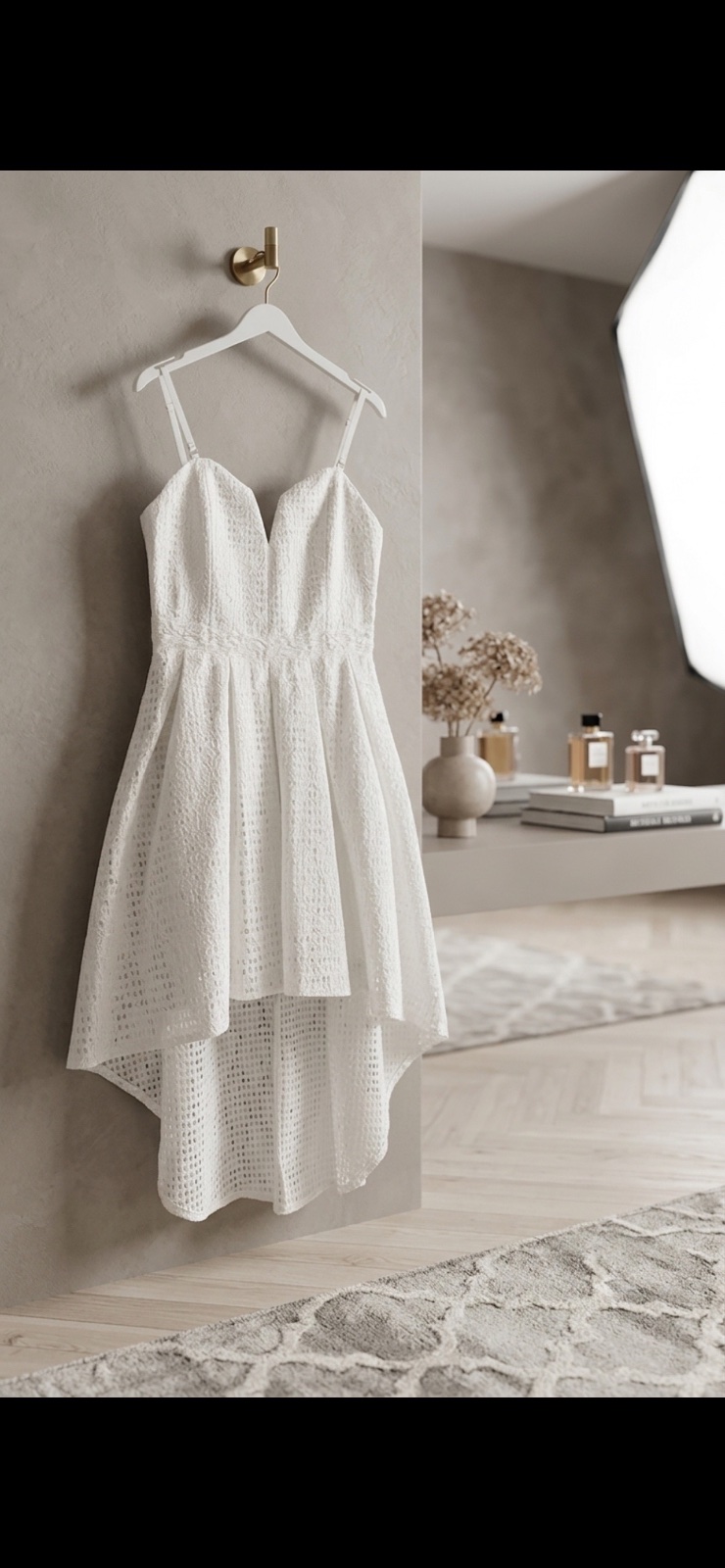 Robe blanche en dentelle