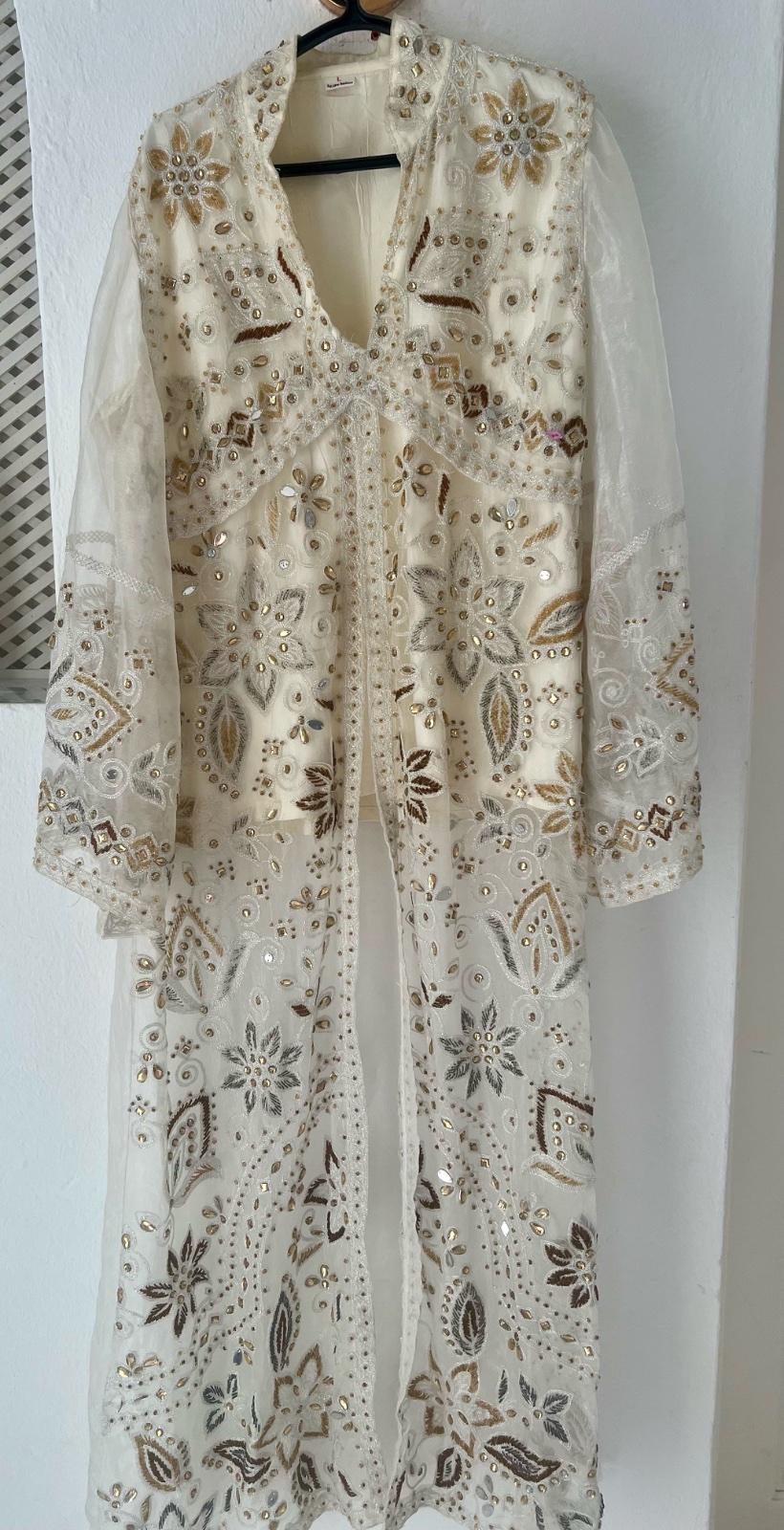 Magnifique caftan Syrien soiree avec broderie perles et strass