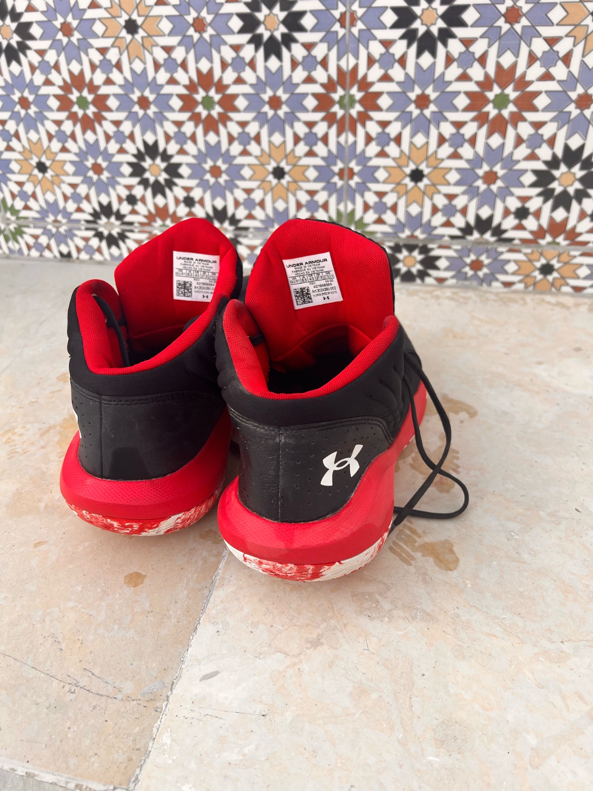 UNDER ARMOUR 43 