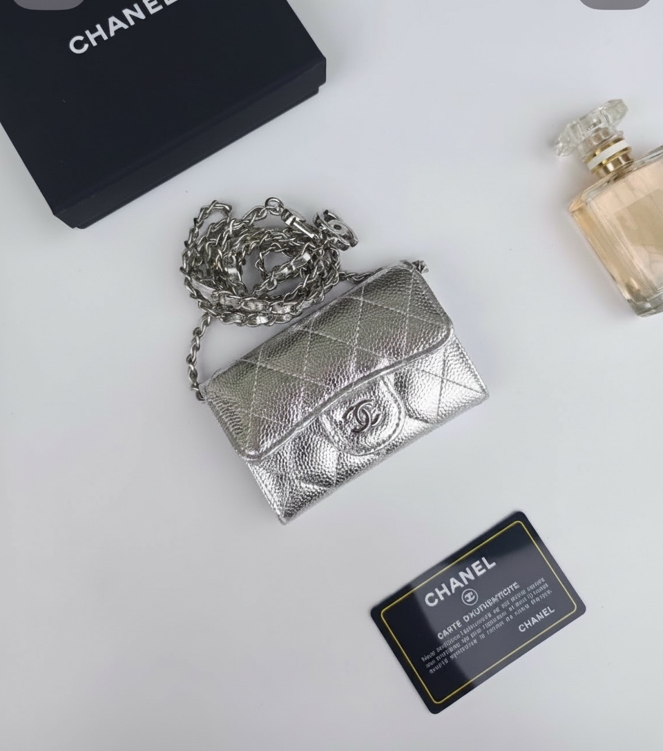 Mini sac argenté Chanel
