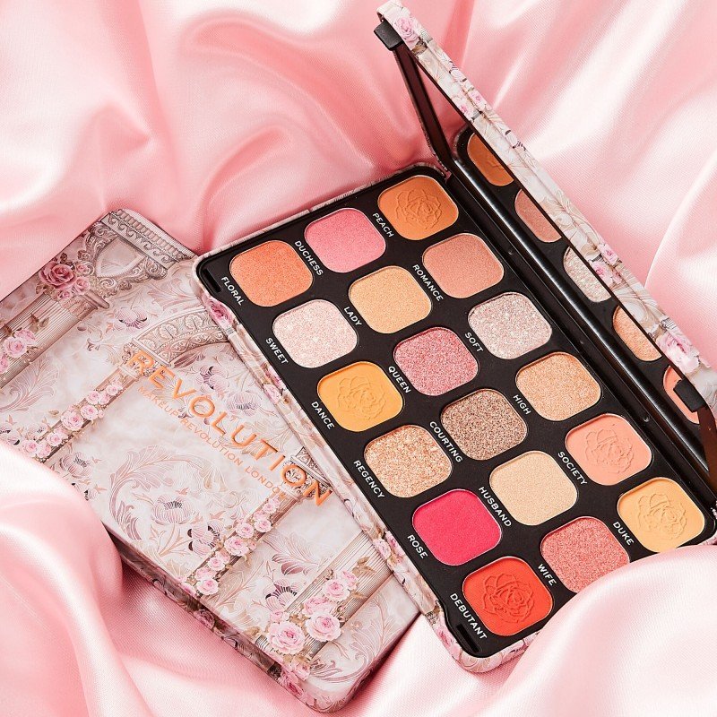 Palette eyeshadow revolution