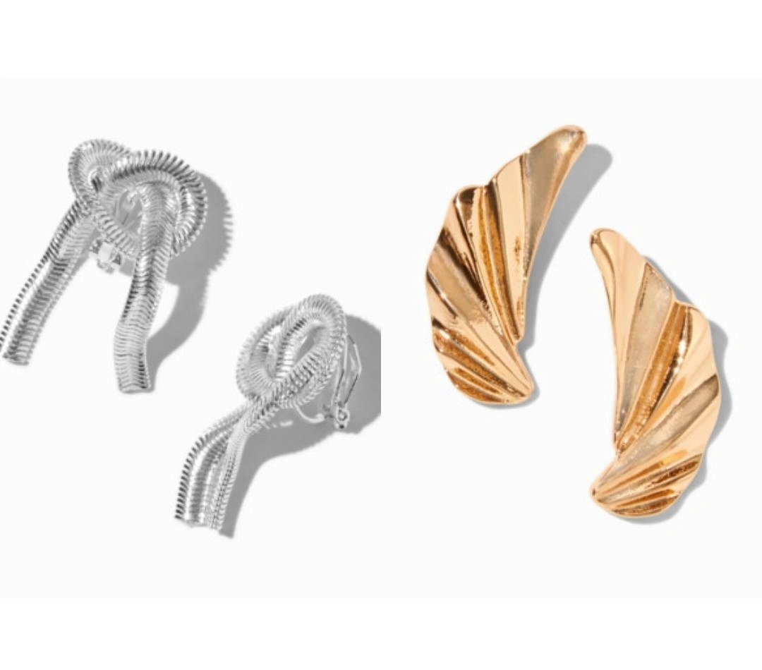 Lot de deux boucles d’oreilles