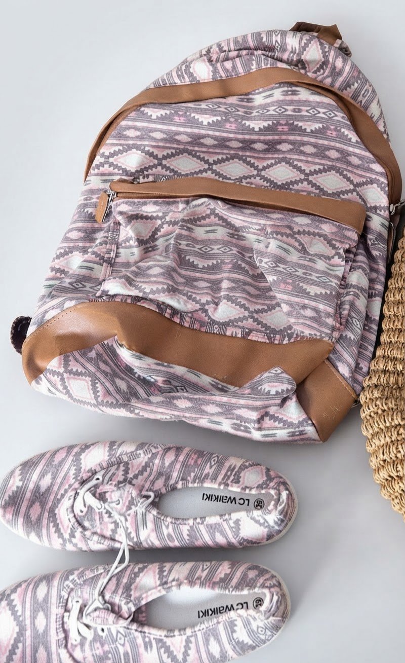 Cartable avec ses chaussures 