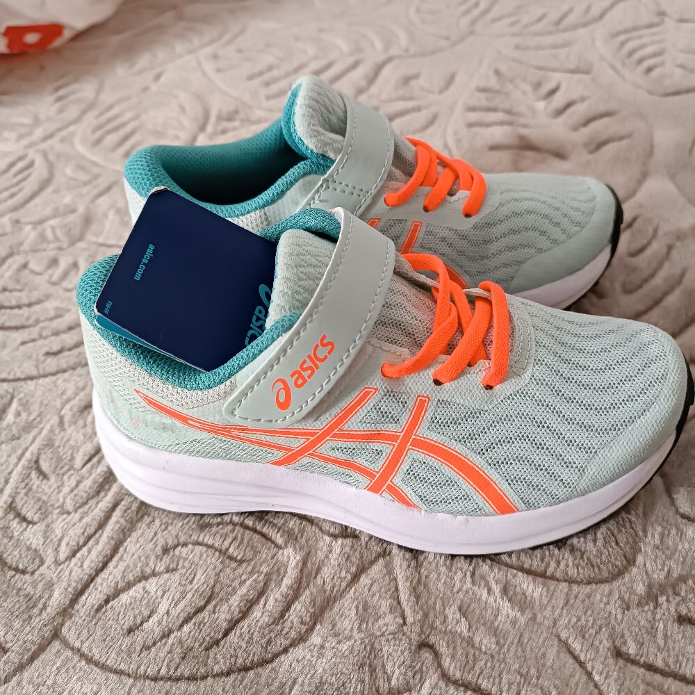 Asics Neuf 