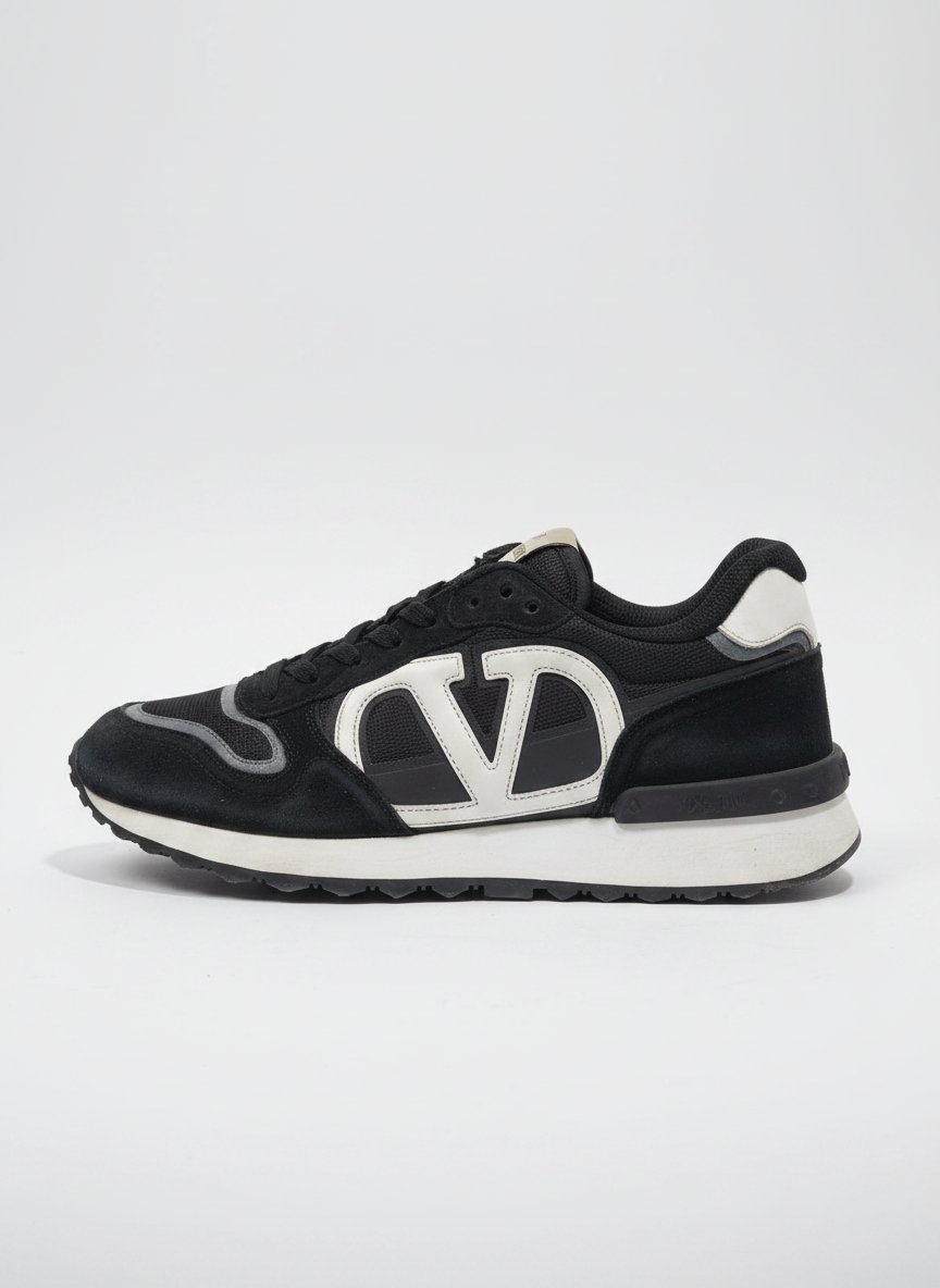 Vendre : Baskets noires et blanches