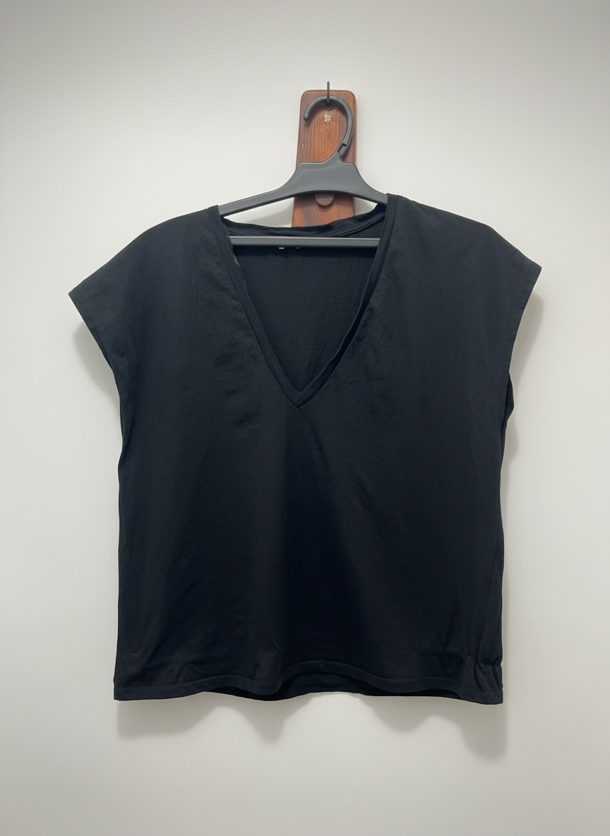 T-shirt basique, noir de la marque Zara 🖤