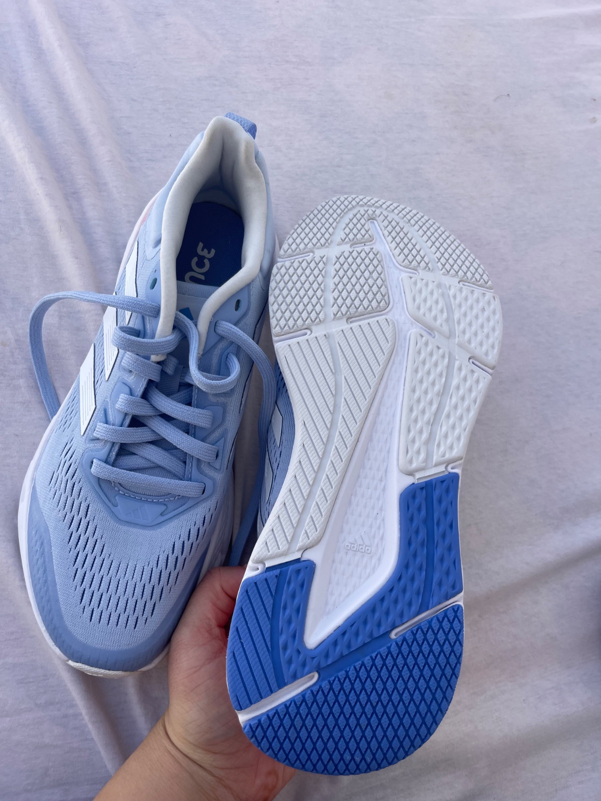 👟 Baskets Adidas originales – Pointure 41.5💙🤍