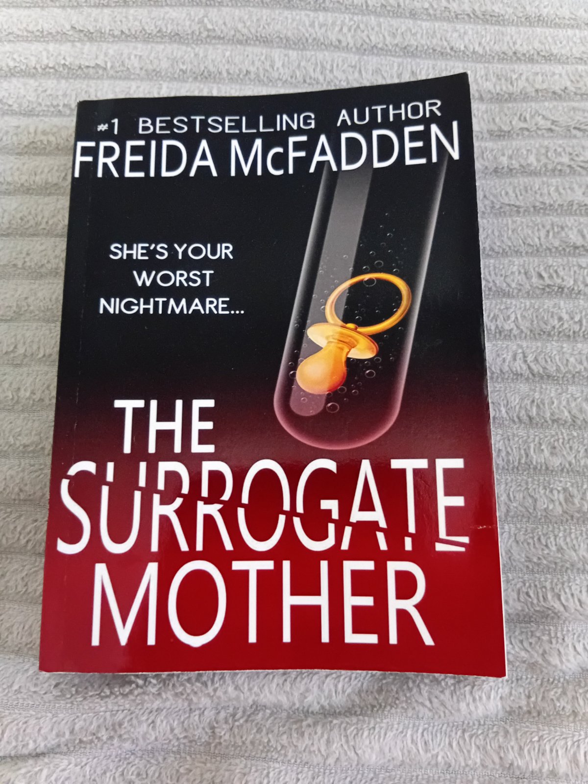 The serrogate mother by Freida Mcfadden