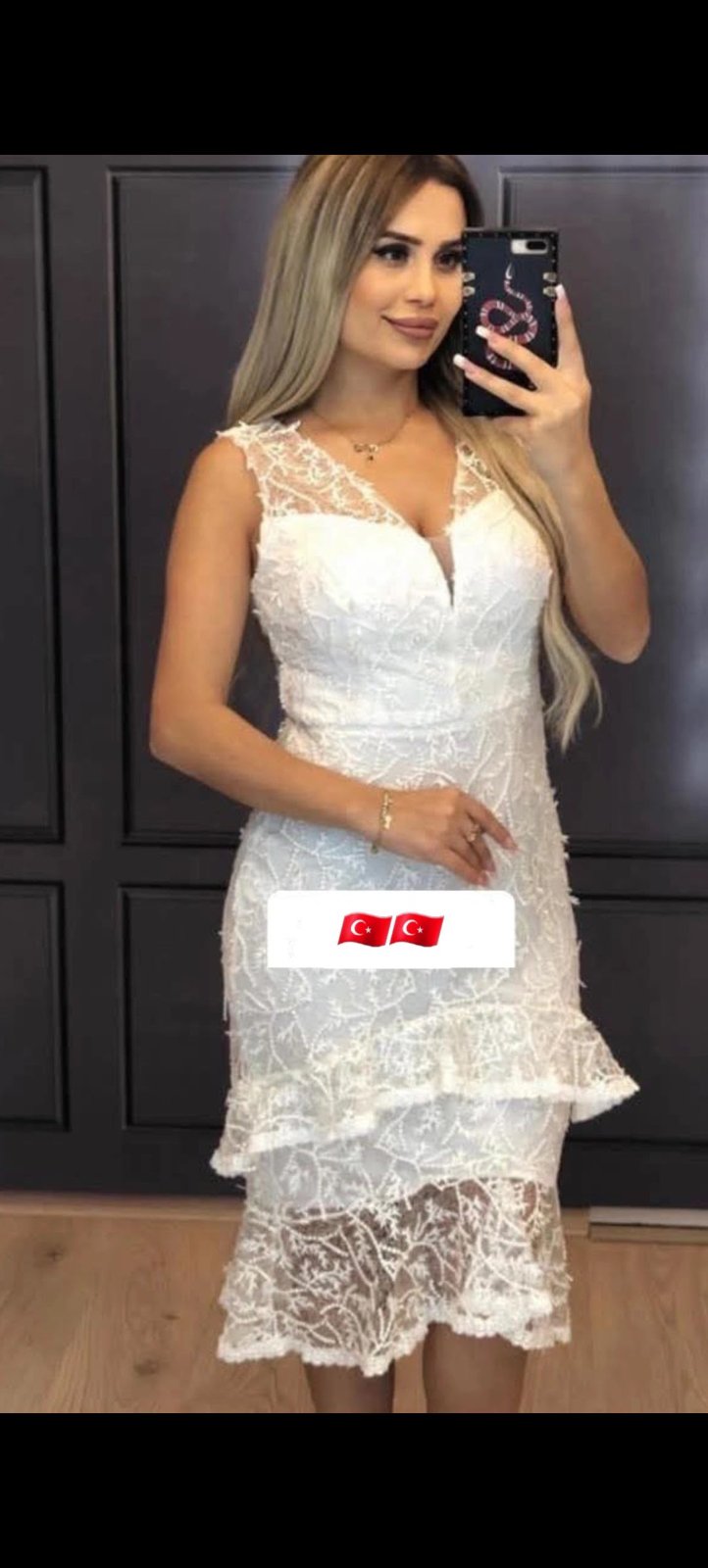 Robe blanche très neuf très élégante et raffinée 🤍❤️🤍
